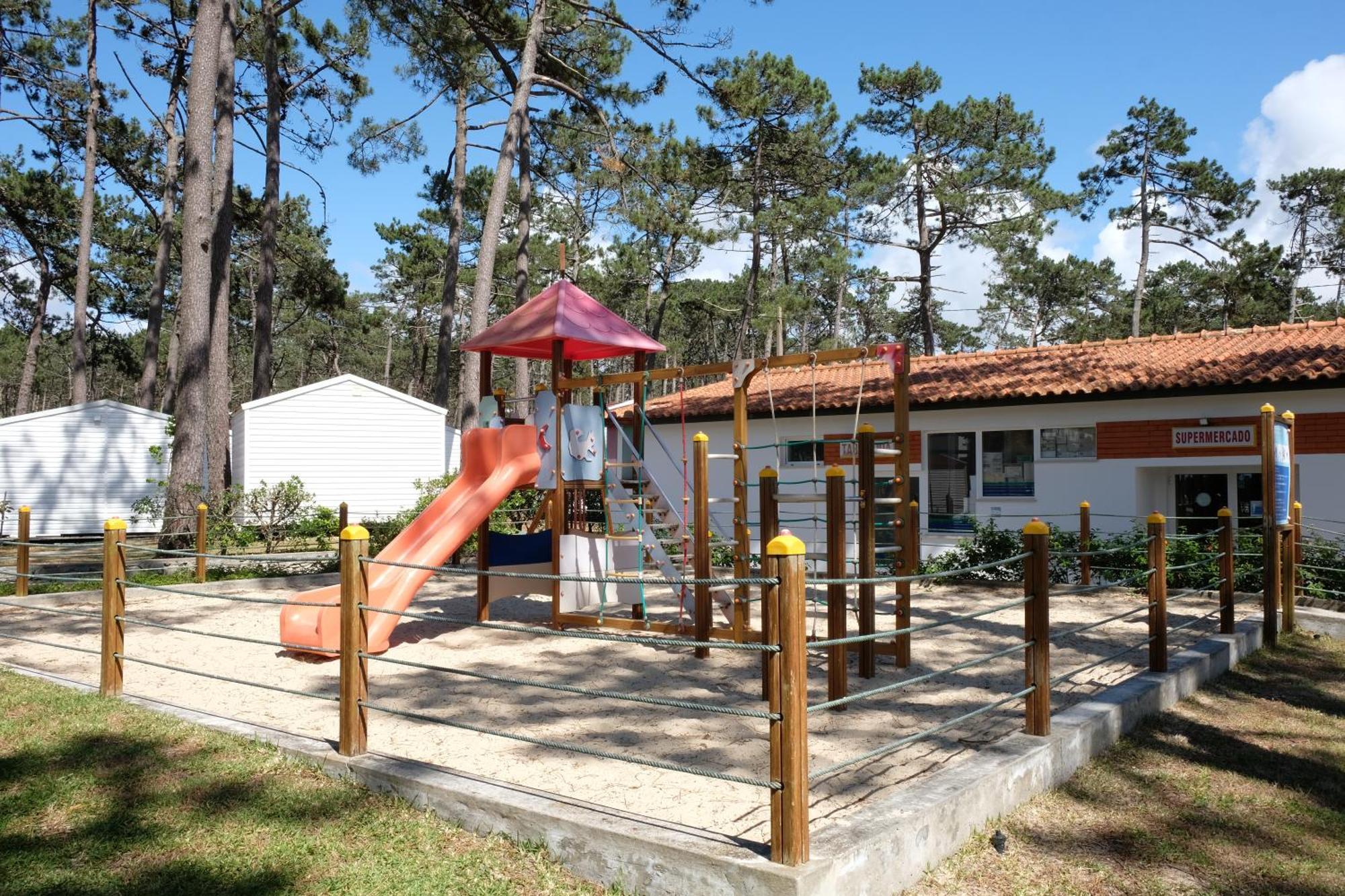 Parque De Campismo Orbitur Sao Pedro De Moel Hotell Eksteriør bilde